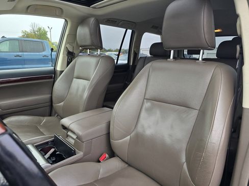 Used 2017 Lexus GX 460 image 21