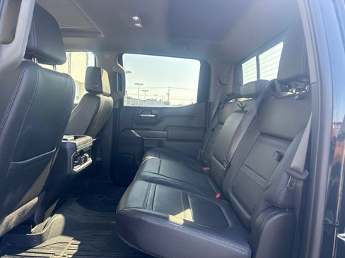 Used 2022 GMC Sierra 1500 Denali w/ Denali Premium Package AWD/4WD image 9