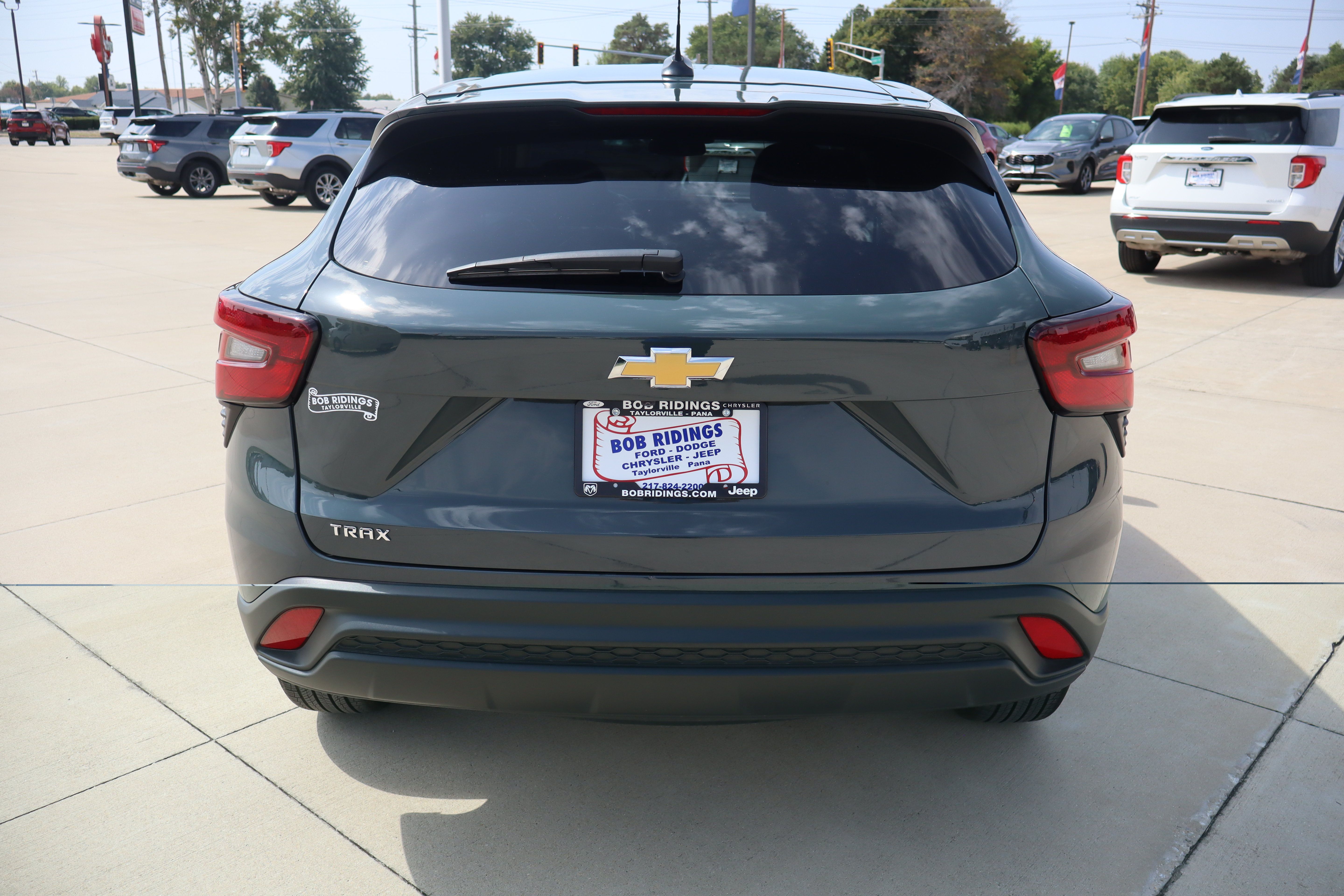 Used 2026 Chevrolet Trax LS FWD image 6
