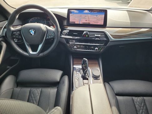 Used 2021 BMW 530i w/ Convenience Package RWD image 13