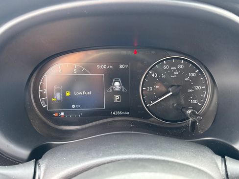 Used 2024 Nissan Kicks SV FWD image 21