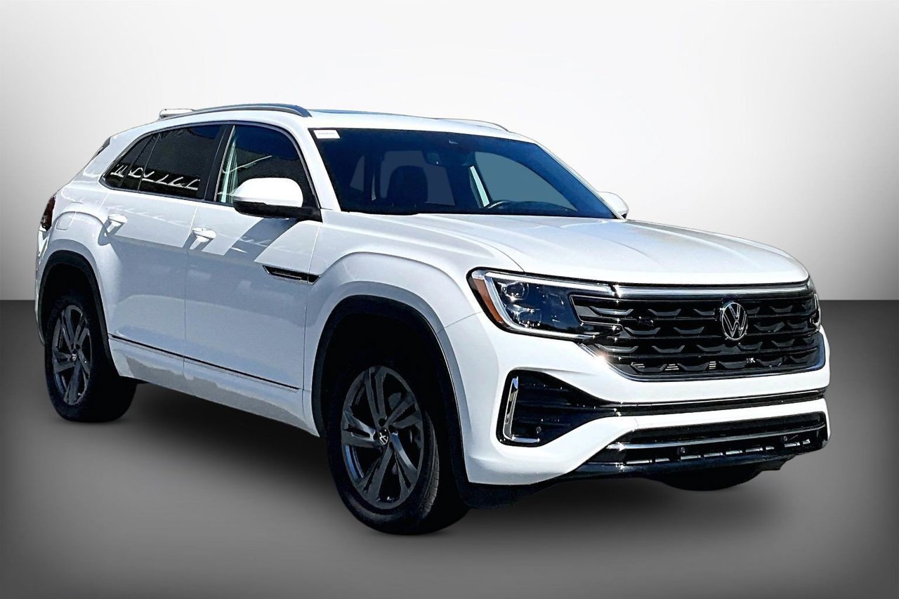 Used 2024 Volkswagen Atlas Cross Sport SEL R-Line AWD/4WD image 2