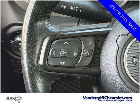 Used 2024 Jeep Gladiator Mojave AWD/4WD image 13