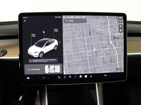 Used 2021 Tesla Model Y Long Range image 13