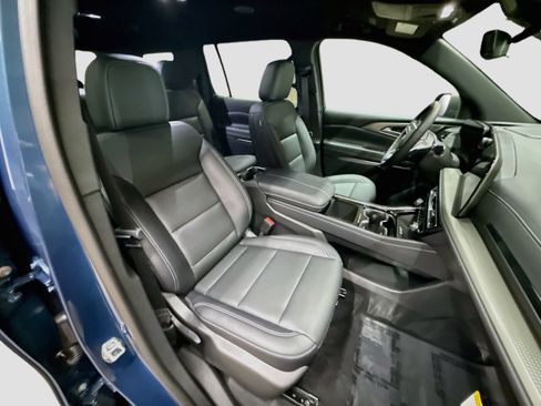 New 2026 Chevrolet Traverse LT w/ Driver Confidence Package AWD/4WD image 32
