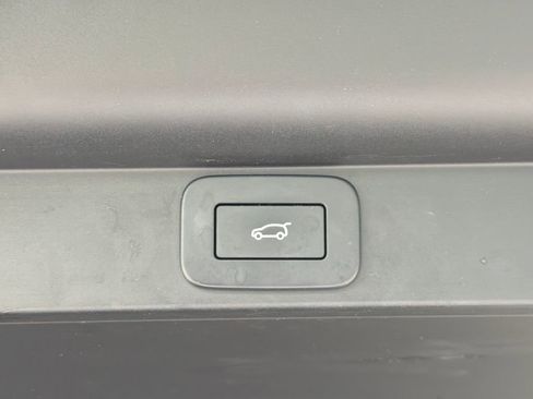 Used 2024 Land Rover Range Rover SE AWD/4WD image 32
