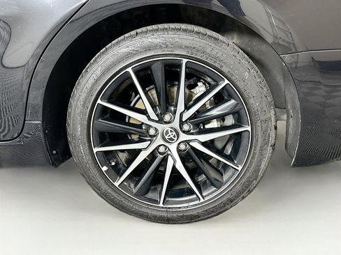 Used 2024 Toyota Camry SE AWD/4WD image 11
