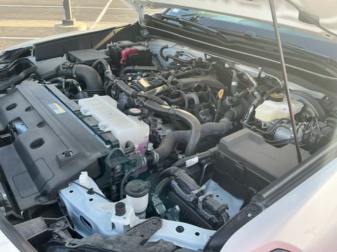 Certified 2025 Toyota Tacoma SR5 image 22