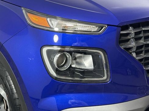 Used 2022 Hyundai Venue SEL w/ Cargo Package image 37