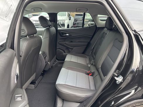 New 2026 Chevrolet Trax LT w/ Driver Confidence Package FWD image 9