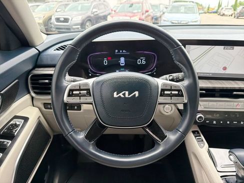 Certified 2024 Kia Telluride EX w/ EX Captain's Chair Package FWD image 10