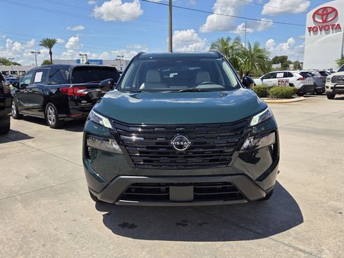 Used 2026 Nissan Rogue Dark Armor FWD image 2