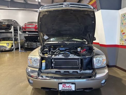 Used 2006 Dodge Dakota Laramie w/ Trailer Tow Group image 69