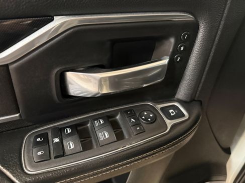 Used 2022 RAM 2500 Laramie w/ Night Edition AWD/4WD image 43