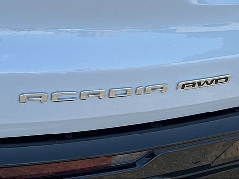 New 2026 GMC Acadia Denali Ultimate w/ LPO, Floor Liner Package AWD/4WD image 4