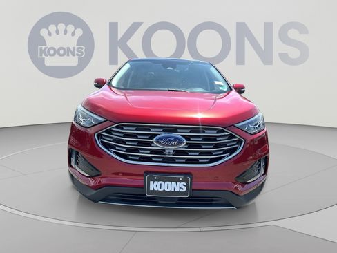 Used 2020 Ford Edge Titanium w/ Equipment Group 301A AWD/4WD image 4