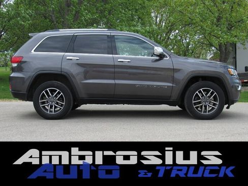 Used 2021 Jeep Grand Cherokee Limited AWD/4WD image 2