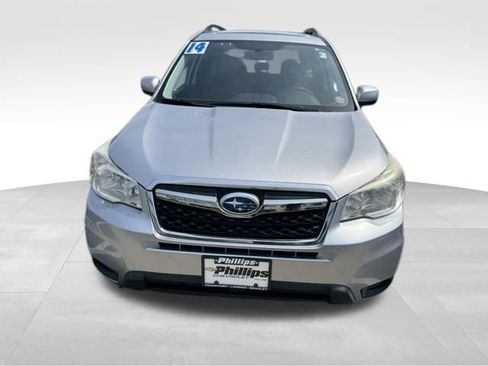 Used 2014 Subaru Forester 2.5i Premium w/ Popular Package #1 AWD/4WD image 2