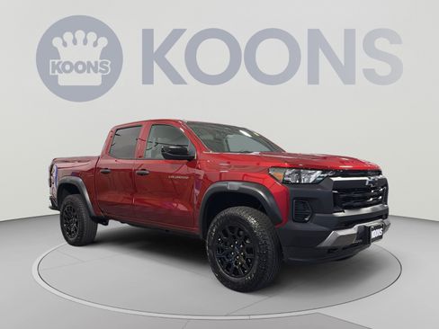 Used 2024 Chevrolet Colorado Trail Boss w/ Technology Package AWD/4WD image 10