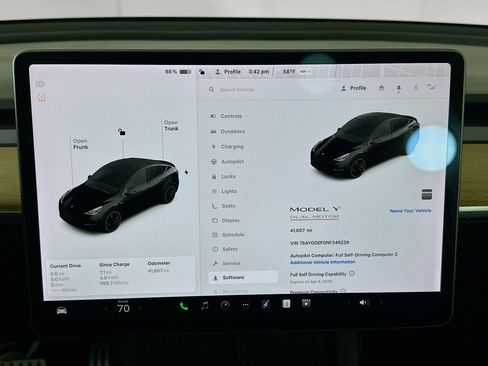 Used 2022 Tesla Model Y Performance image 36