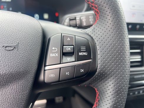 Certified 2023 Ford Escape ST-Line Select w/ Tech Pack #2 image 12