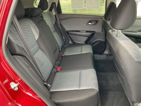 Used 2023 Nissan Rogue SV image 19