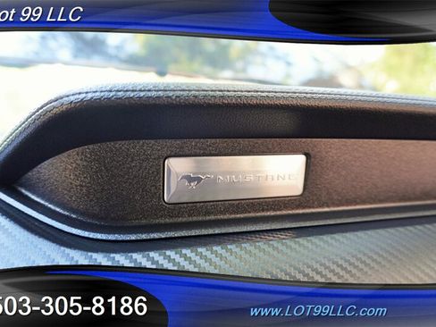 Used 2018 Ford Mustang Coupe RWD image 16