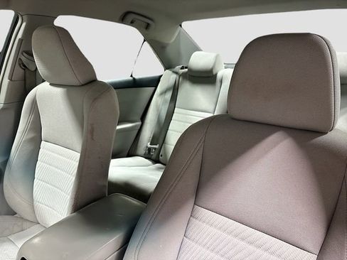 Used 2017 Toyota Camry LE FWD image 20