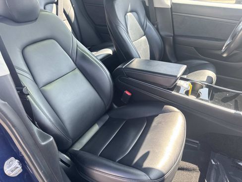 Used 2020 Tesla Model 3 Standard Range Plus image 22
