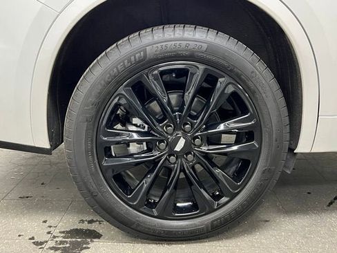 Certified 2025 Cadillac XT6 Premium Luxury w/ LPO, Floor Liner Package image 12