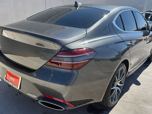 Used 2025 Genesis G70 2.5T RWD image 9