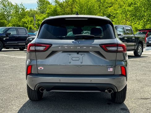 Certified 2023 Ford Escape ST-Line Select w/ Tech Pack #2 AWD/4WD image 4