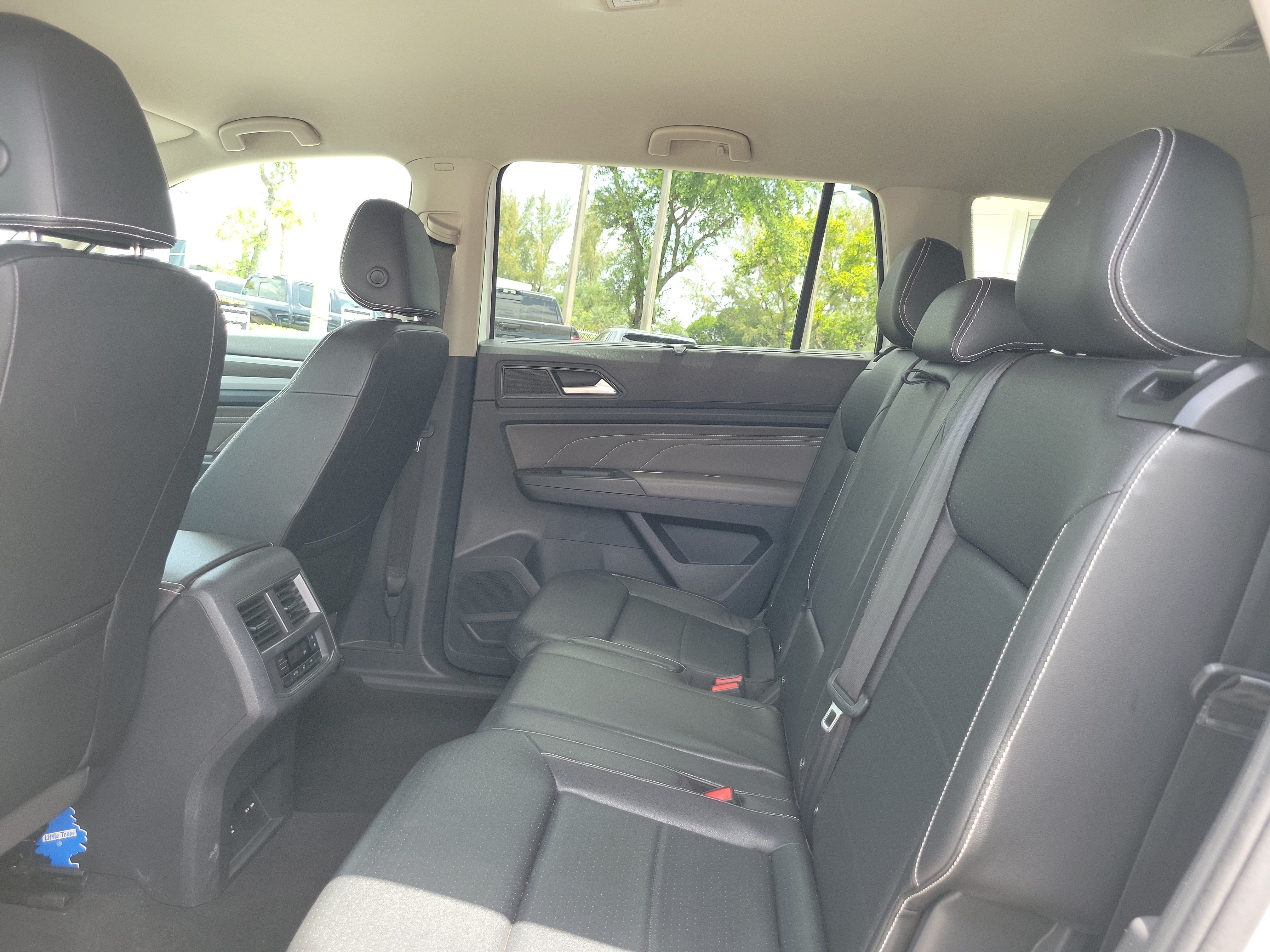 Used 2023 Volkswagen Atlas SE FWD image 13