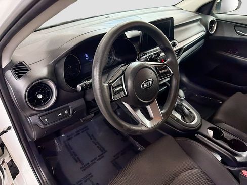 Used 2019 Kia Forte LXS FWD image 11