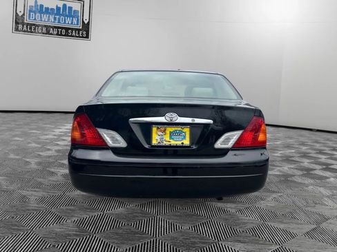 Used 2001 Toyota Avalon XLS image 7
