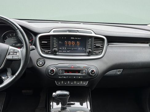 Used 2019 Kia Sorento SX w/ SX Touring Package AWD/4WD image 11