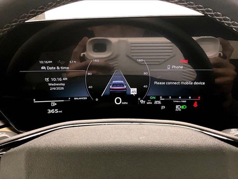 Used 2025 Audi Q5 Premium image 13