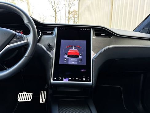 Used 2021 Tesla Model X Performance image 14
