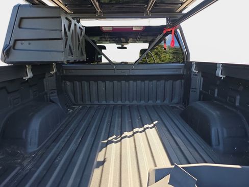 Used 2020 Chevrolet Silverado 1500 Custom Trail Boss w/ Custom Convenience Package AWD/4WD image 14
