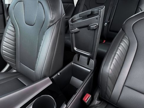 New 2026 Hyundai Elantra Limited w/ Cargo Package image 18