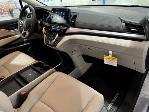 New 2026 Honda Odyssey EX-L image 37