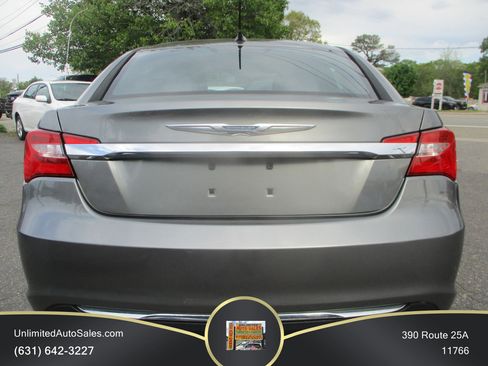 Used 2013 Chrysler 200 LX FWD image 2