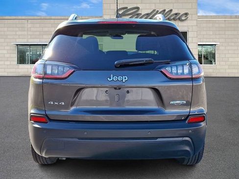 Used 2019 Jeep Cherokee Latitude Plus w/ Cold Weather Group image 6
