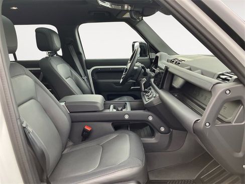 Used 2024 Land Rover Defender 130 Outbound image 15