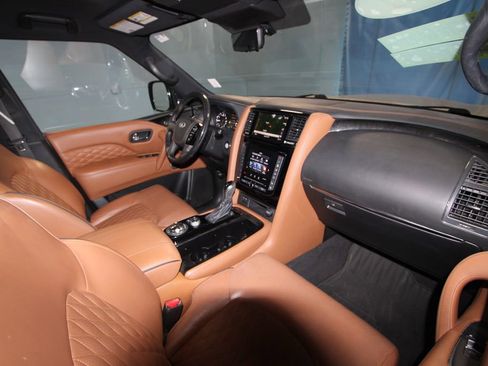 Used 2021 INFINITI QX80 Sensory w/ All-Season Package image 27