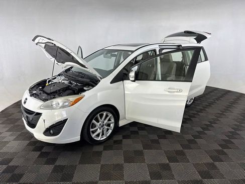 Used 2015 MAZDA MAZDA5 Grand Touring FWD image 9