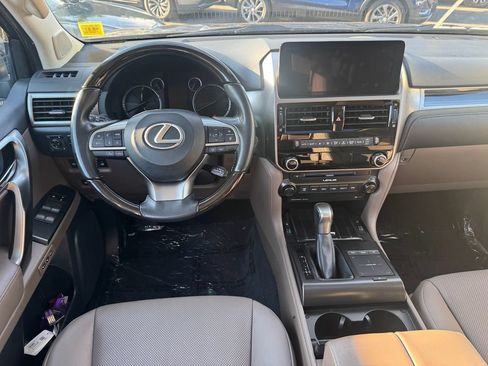 Used 2023 Lexus GX 460 Premium w/ Premium Package AWD/4WD image 10