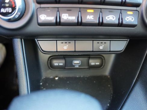 Certified 2020 Kia Sportage LX w/ LX Popular Package AWD/4WD image 6