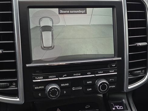 Used 2016 Porsche Cayenne GTS image 24