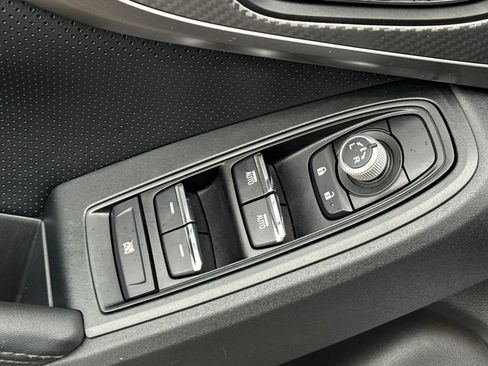 Used 2023 Subaru Impreza 2.0i Limited w/ Popular Package #3 image 12